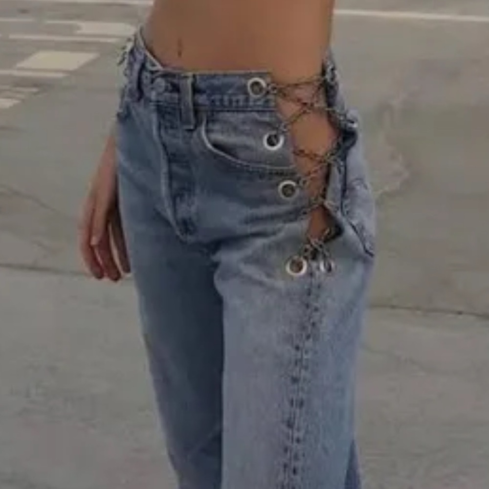 EB Denim with open chains